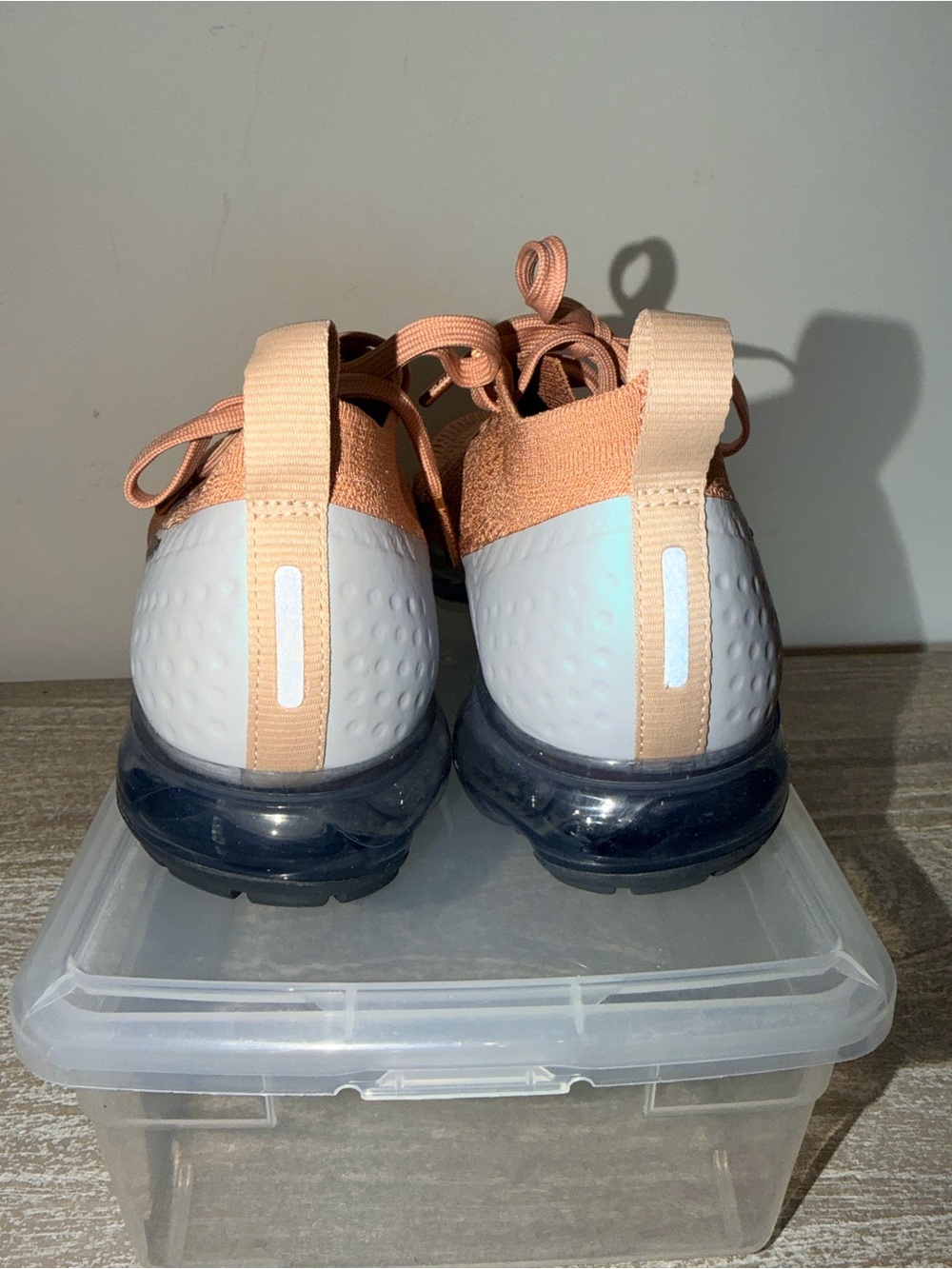 New Nike Air Vapormax Flyknit 2 Rose Gold/Bio-Beige 942843-602 Size 9(W)/7.5(M) - Picture 6 of 9